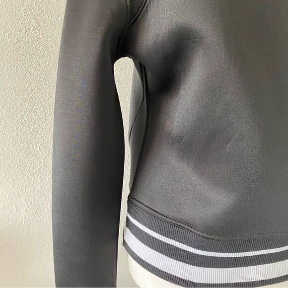 C&C California Womens Black Pullover Top SZ S NWT - Picture 7 of 15